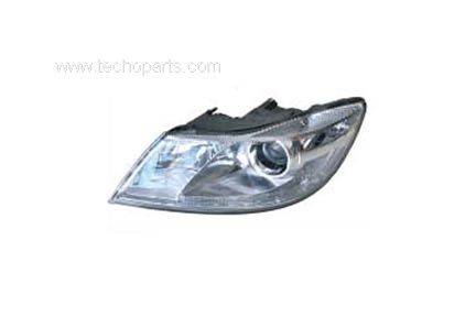 OCTAVIA '10 Head Lamp